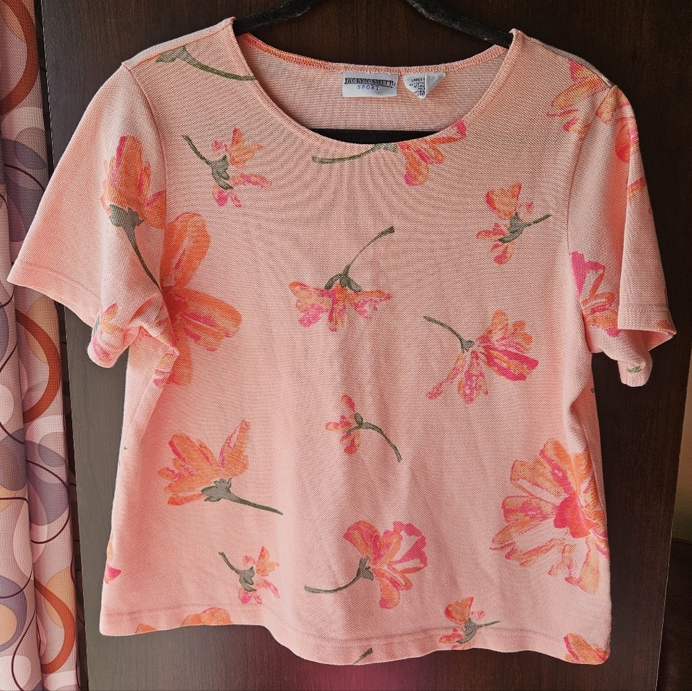 Jaclyn Smith Sport Women's Peach Floral Short Sleeve Top Size Large 60% Cotton